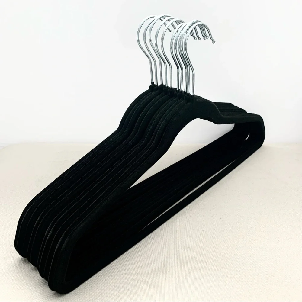 NWOT velvet hangers
